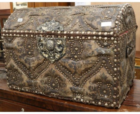 A dome top trunk W.78cm