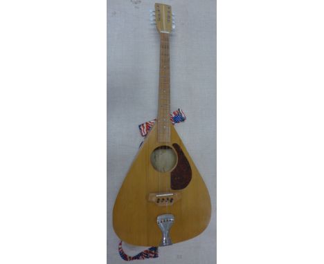 A handmade lute, G tuned with hard case 