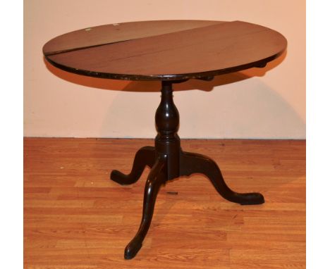 A 19th century mahogany snap top tripod table (a/f), 73cm high x 91cm wide