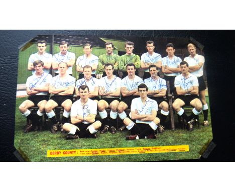 DERBY COUNTY TEAM MAGAZINE PICTURE CIRCA 1965 AUTOGRAPHED BY 17 PLAYERS
Nice item, old tape marks on corners
&nbsp;
&nbsp;