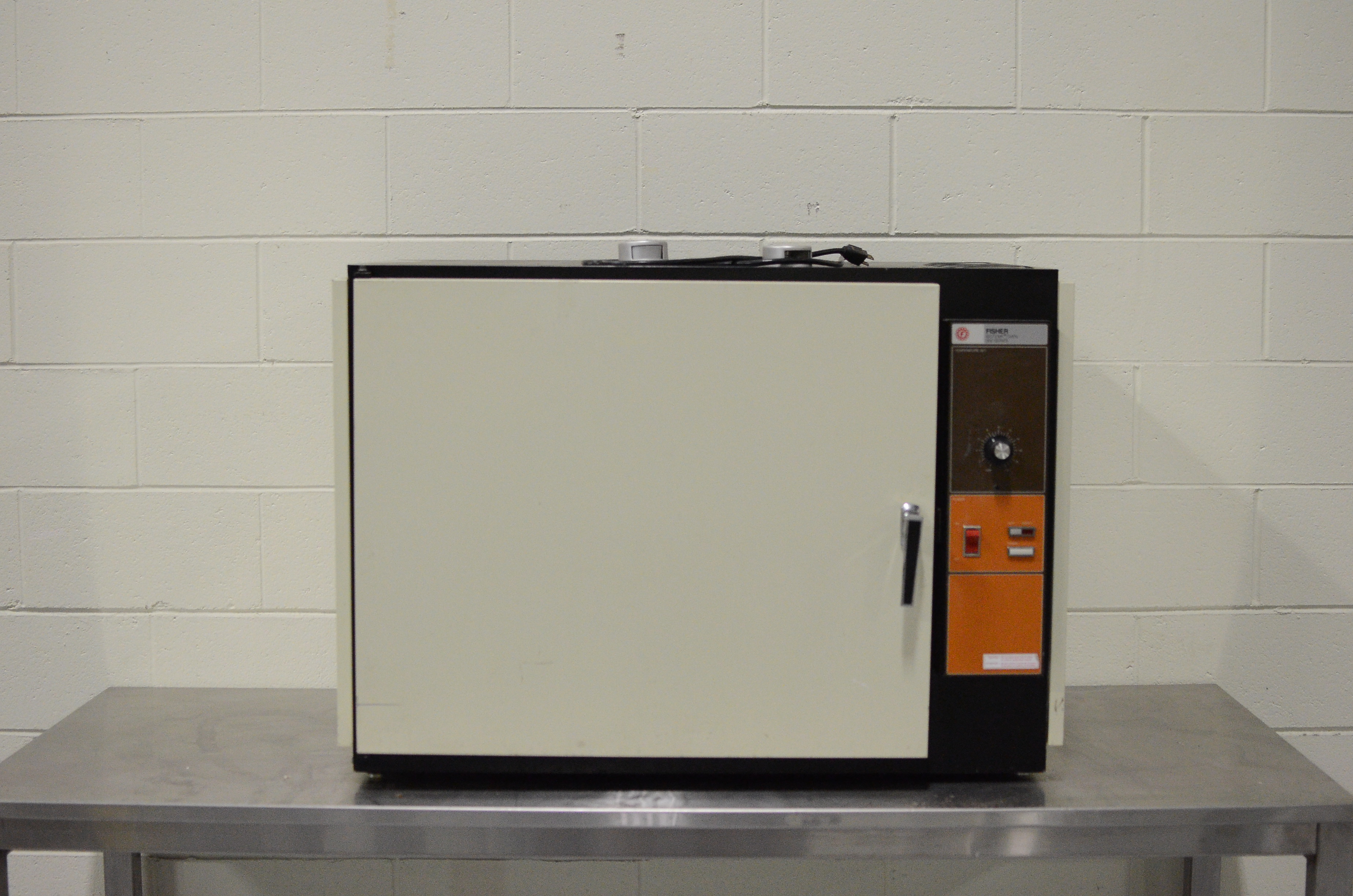Fisher IsoTemp Oven 300 series, model 338F, s/n369, 115v, 12.5amps