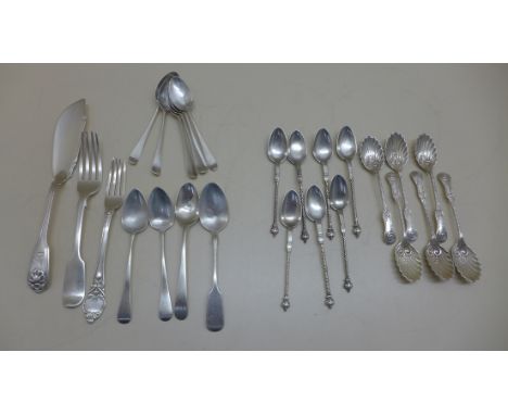 Thirteen pieces of assorted silver flatware and twelve plated spoons, silver weight approx 8 troy oz 