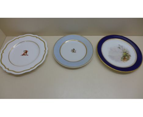 A 19th century Worcester plate with a central crest together with a finely decorated Grainger plate and a crested spode flute