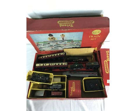 A Collection of Tri-Ang railways Train models to include Princess Elizabeth loco & tender, r-125 observer coach etc 