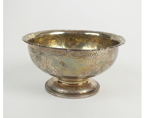 A Victorian Scottish silver bowl, Marshall & Sons, Edinburgh 1841, of circular form with engraved floral decoration and raise