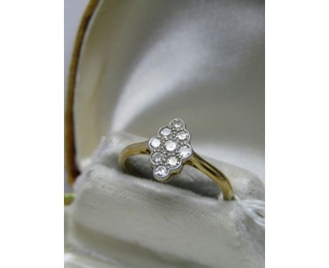 VINTAGE 18ct GOLD AND PLATINUM 9 STONE DIAMOND CLUSTER RING; Size 'O' 