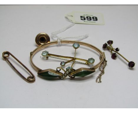 9ct GOLD ITEMS; inc stone set hinged bangle, 2 brooches in the form of Southern cross, 9ct gold safety pin and 9ct gold colla