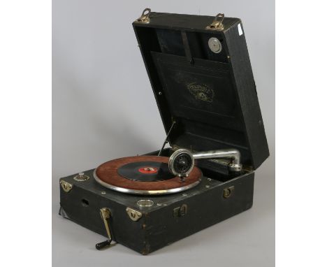 A vintage Columbia Grafoncla picnic gramophone.