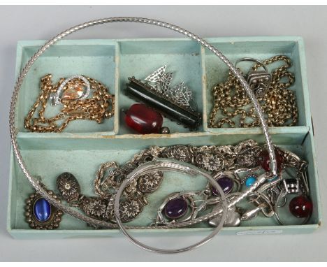 A good tray of vintage costume jewellery including rolled gold and silver examples, nephrite bar brooch on amethyst, earrings