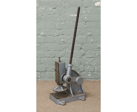 A vintage cast iron industrial lever press. Includes VAT on hammer.