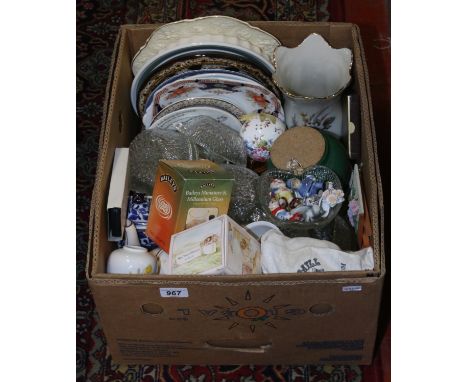A box of mixed ceramics, glasswares and collectables to include Wade Noddy figures, Sadler teapot, cased collectors spoon, vi