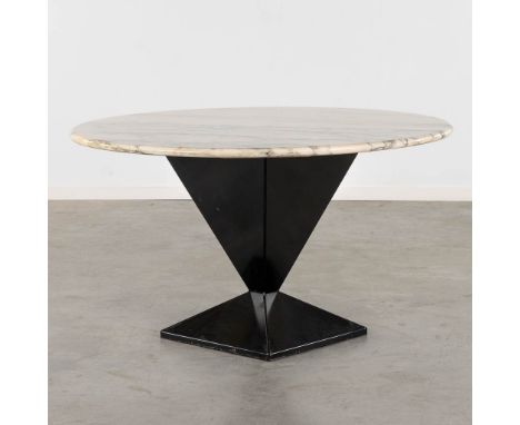 A mid-century table with marble top and a patinated metal base. Circa 1960-1970.Condition report: - Marble in good condition.