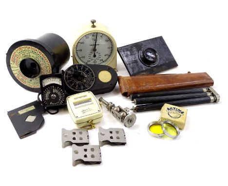 Various bygones collectable's etc., various cameras and equipment to include an Ilford 12cm high, other bygone camera and lig