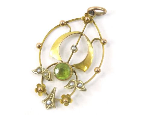 A 9ct gold Art Nouveau pendant, set with peridot and seed pearl, slightly mis-shapen, 2g all in