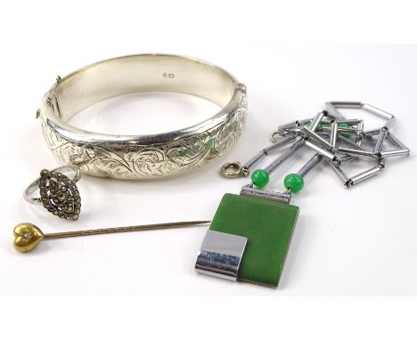 Various silver and other costume jewellery, to include a silver bangle, silvered dress ring, 9ct gold pin, with heart shaped 