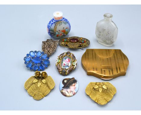 Two Chinese Glass Scent Bottle together with various brooches and compact 