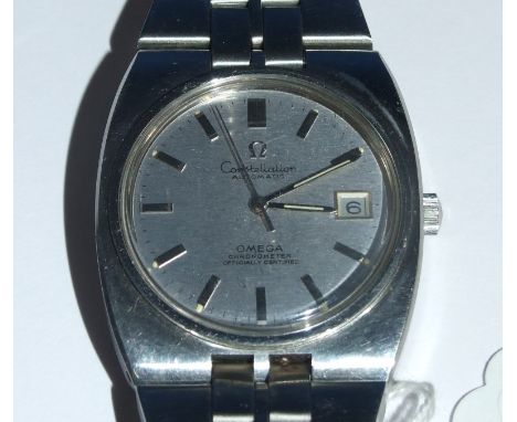 A gentleman's stainless steel Omega Constellation chronometer automatic wristwatch, having a silvered dial with baton indices