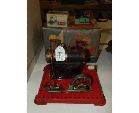 EXTRA LOT: A Mamod steam engine, SE2, boxed, a similar press and a fan (3) 