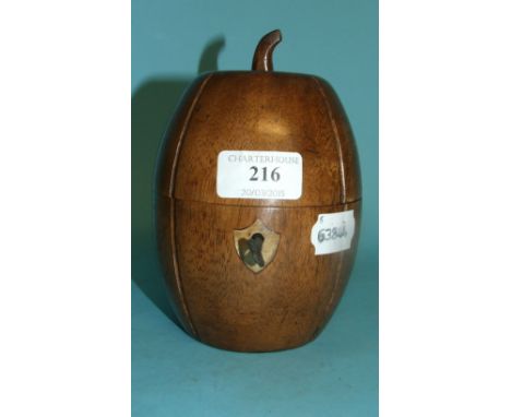 A tea caddy, in the form of an melon, 16 cm high
