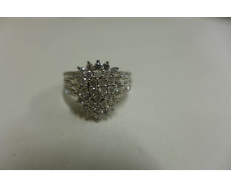 A 9ct white gold ring, size L, approx 4.7 grams, in good condition 