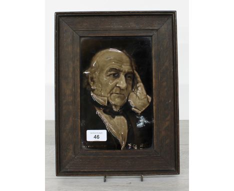Sherwin &amp; Cotton glazed pottery portrait plaque of William Gladstone by H.S&nbsp;Mendelssohn,&nbsp;with inscriptions vers