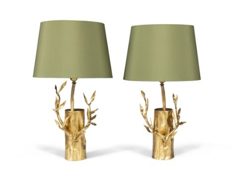 TABLE LAMPSA pair of gilt metal table lamps by Banci in the manner of a tree trunk, with green shades. 35 x 35 x 70cm (h)