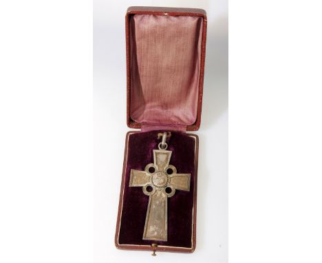 Baden Kreuz für weibliche Dienstboten im EtuiTrägerin war Margaretha Lind (so überliefert aus der Familie), wohl die Ausführu