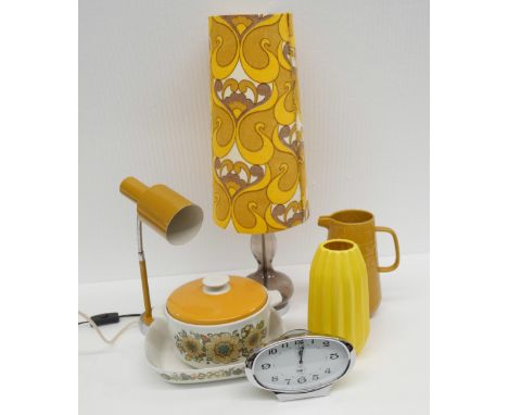 A collection of assorted items, to include a Royal Doulton forest flower cooking pot with lid and a pie dish, a 1960's style 