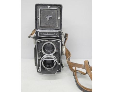 Two Rolleicord twin lens cameras by Franke &amp; Heidecke, one in leather case