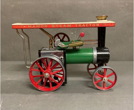 A Mamod steam TE1A tractor 
