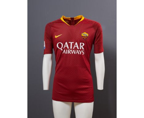 Daniele De Rossi - A.S. Roma   - Stagione 2018-2019  Maglia gara Nike, a maniche corte, Taglia XL. Sul fronte: sponsor commer