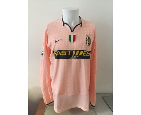 Pavel Nedved - Juventus F.C.  - Stagione 2003-2004  Maglia gara away Nike, a maniche lunghe, taglia L. Sul fronte: sponsor co