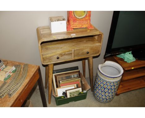 A retro style console table **This lot is subject to VAT on the hammer price**