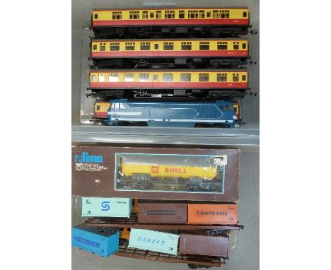 Lima O scale model railway carriages and wagons including two boxed tankers