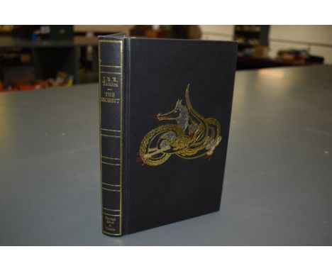 De-luxe edition. Tolkien, J. R. R. - The Hobbit or There and Back Again. London: George Allen &amp; Unwin Ltd. 1976, de-luxe 